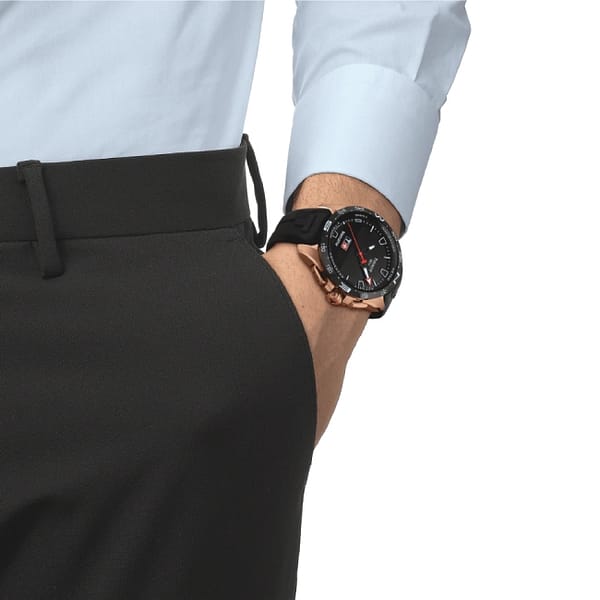 Tissot T-Touch Connect Solar Smartwatch Titan PVD Rosé mit schwarzem Kautschukarmband - Image 8